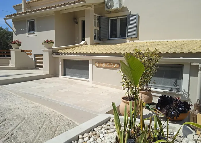 Gialos Holiday House