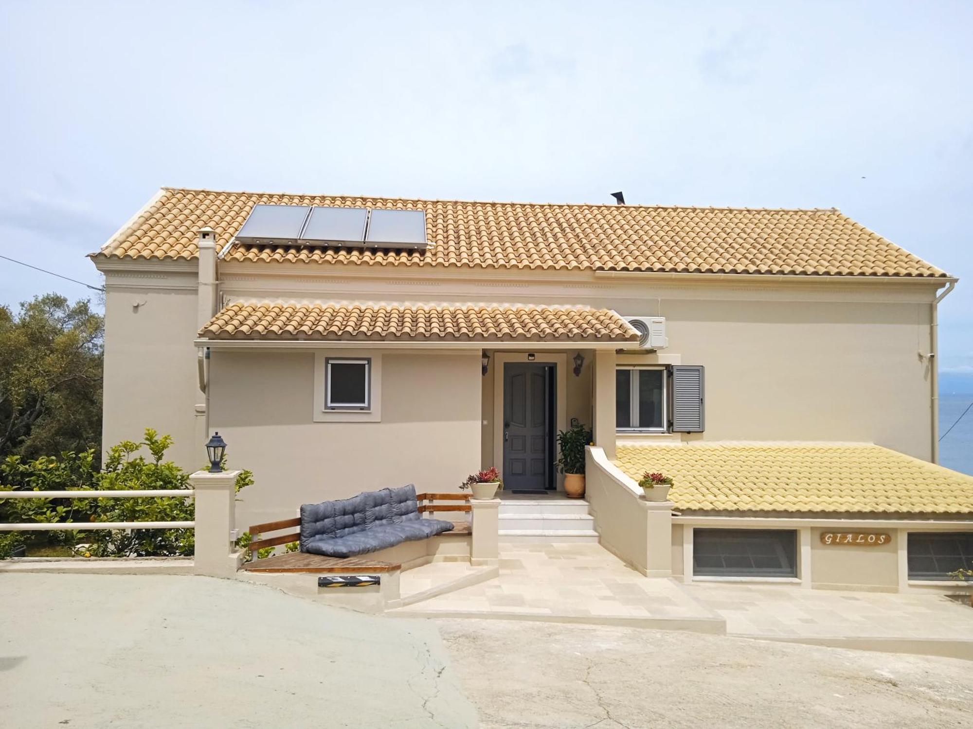 Gialos House Holiday home Agia Pelagia Chlomou